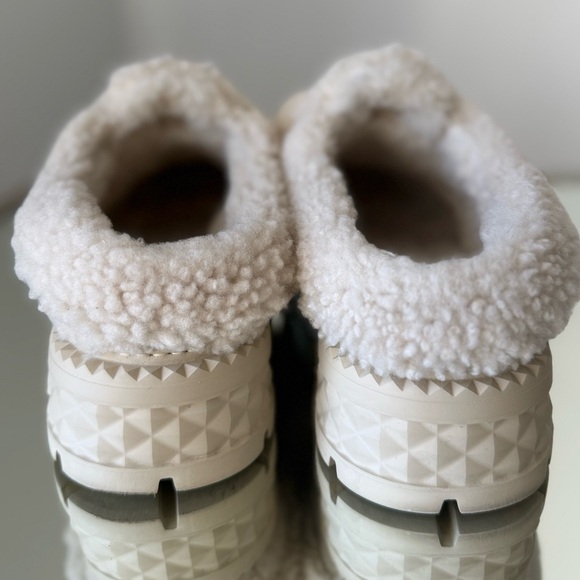 EUC JIMMY CHOO Shea shearling platform mules $1,065 - Picture 11 of 13